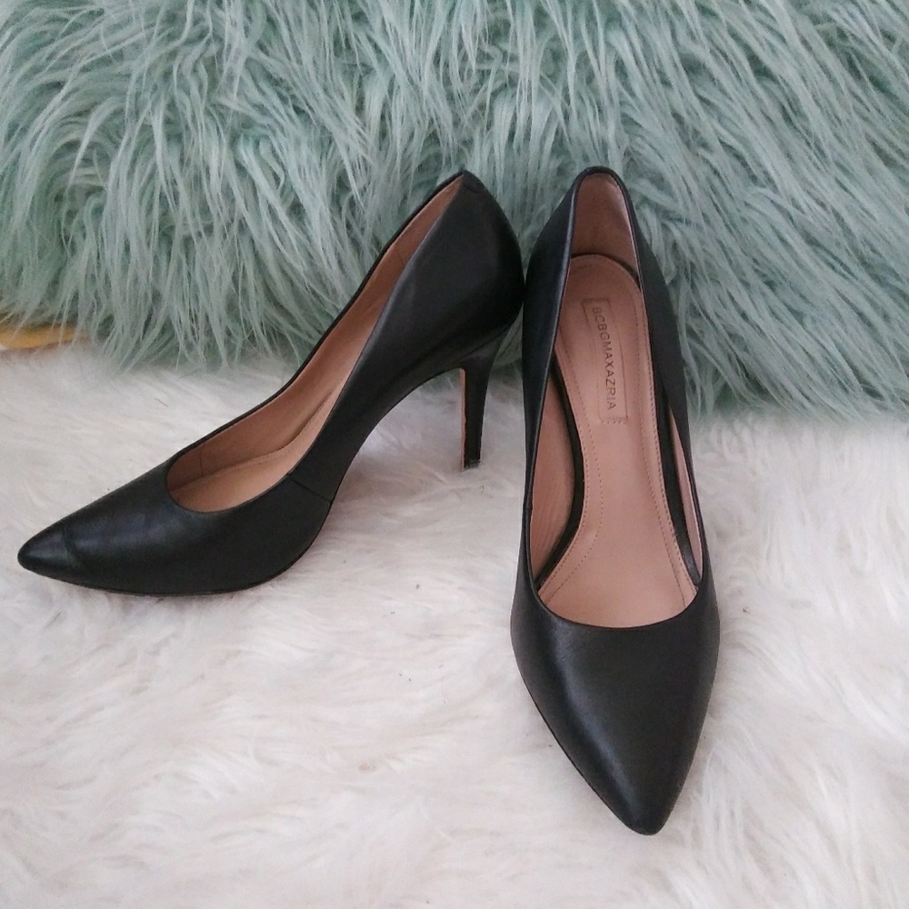 BCBG MAXAZRIA Size 8 black heels